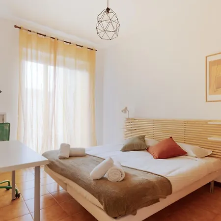 Guesthost - Balcony X4 Loreto M1-m2 Apartment